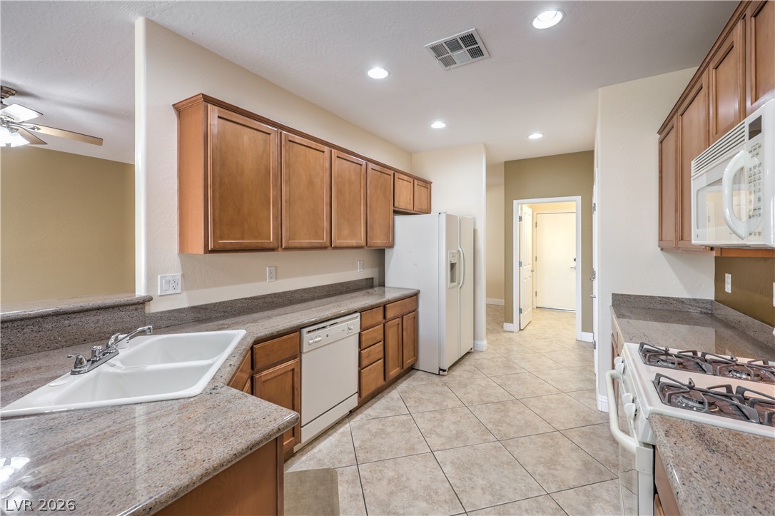 7766 Coast Jay Street Property Photo 14