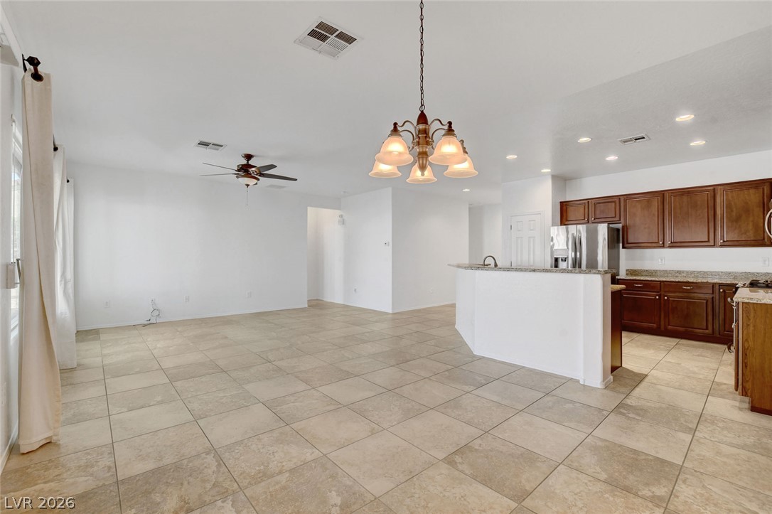 2236 Night Parrot Avenue Property Photo 12