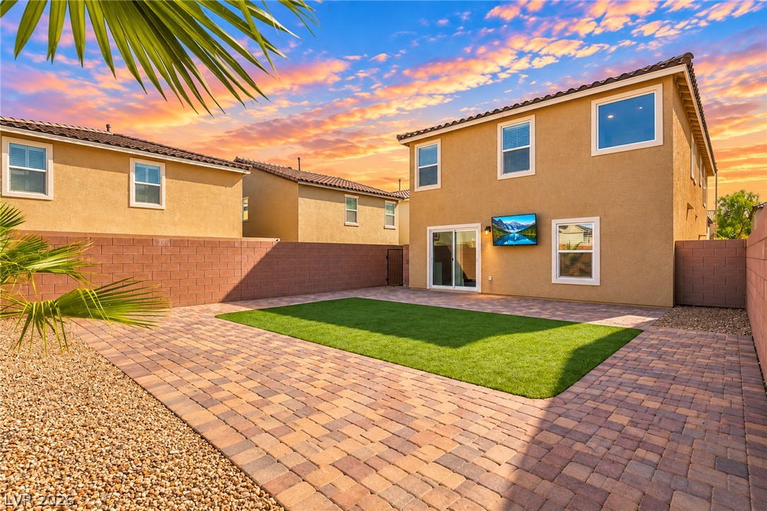 9088 Jade Vine Avenue Property Photo 40