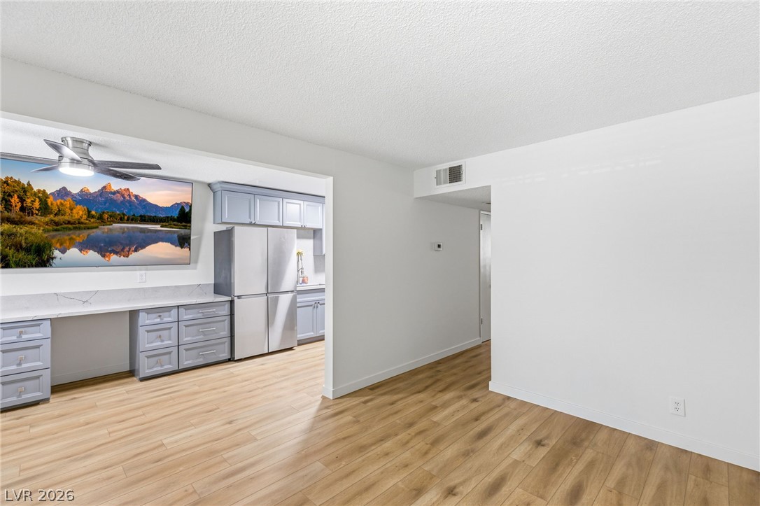 208 Orland Street 10 Property Photo 6