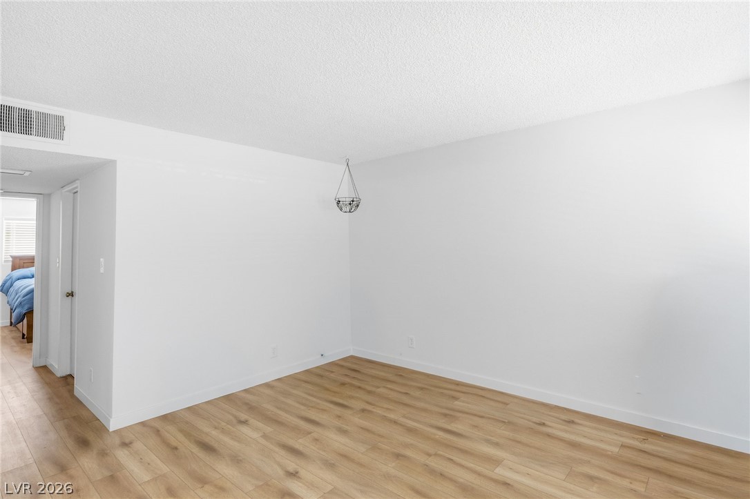 208 Orland Street 10 Property Photo 11