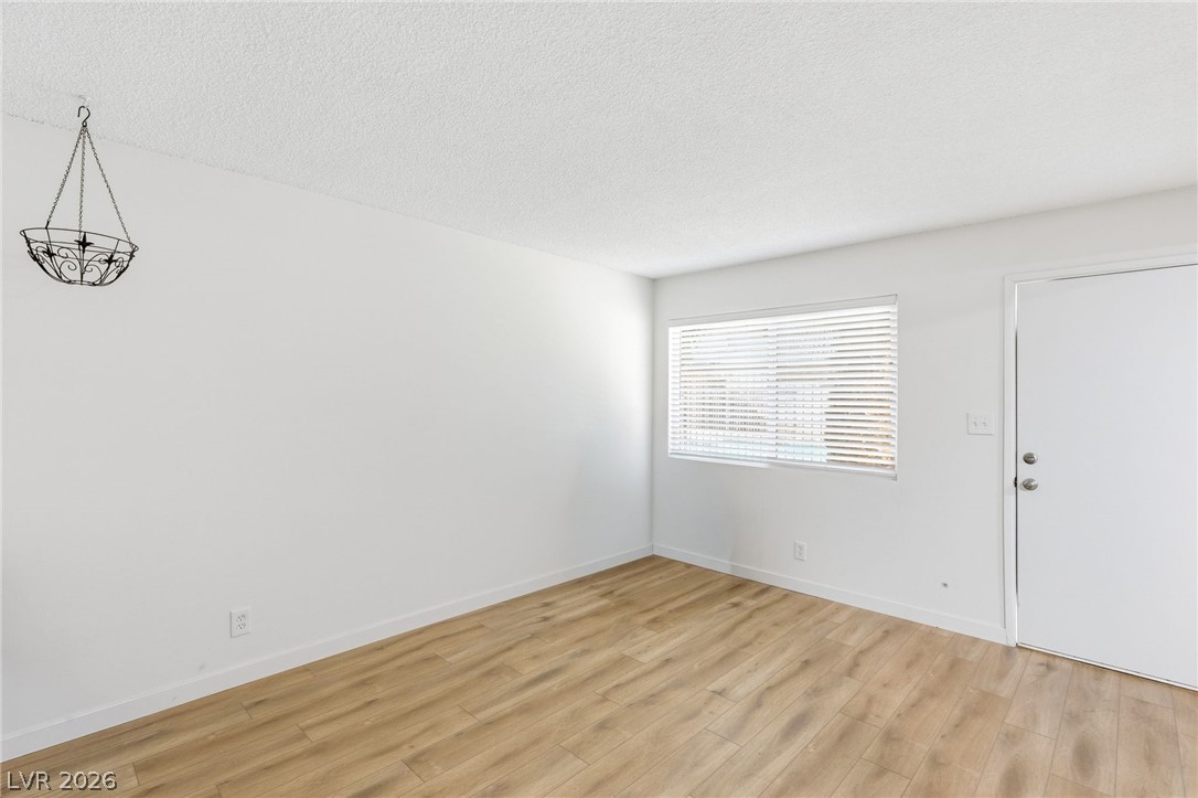 208 Orland Street 10 Property Photo 13
