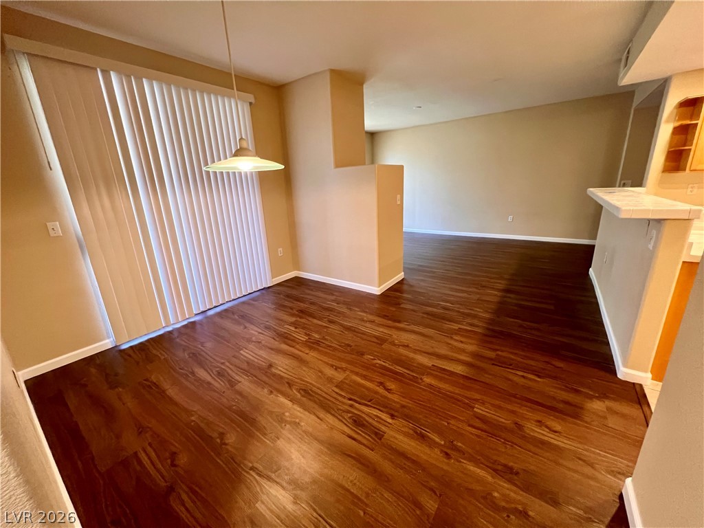 2325 Windmill Parkway 1813 Property Photo 10