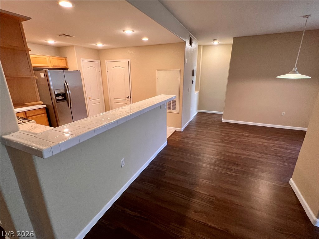 2325 Windmill Parkway 1813 Property Photo 15