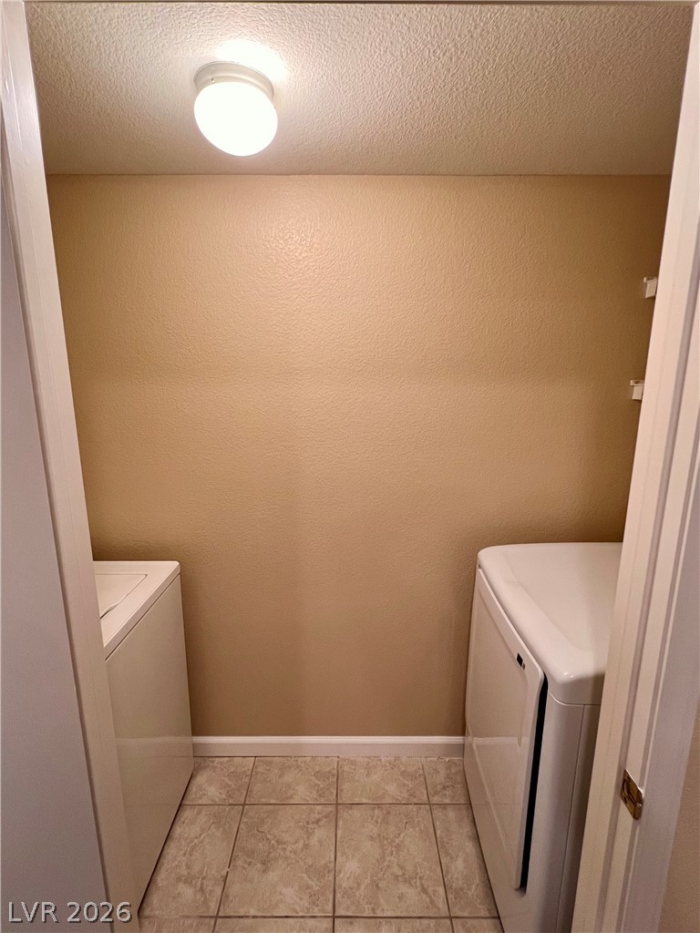2325 Windmill Parkway 1813 Property Photo 17