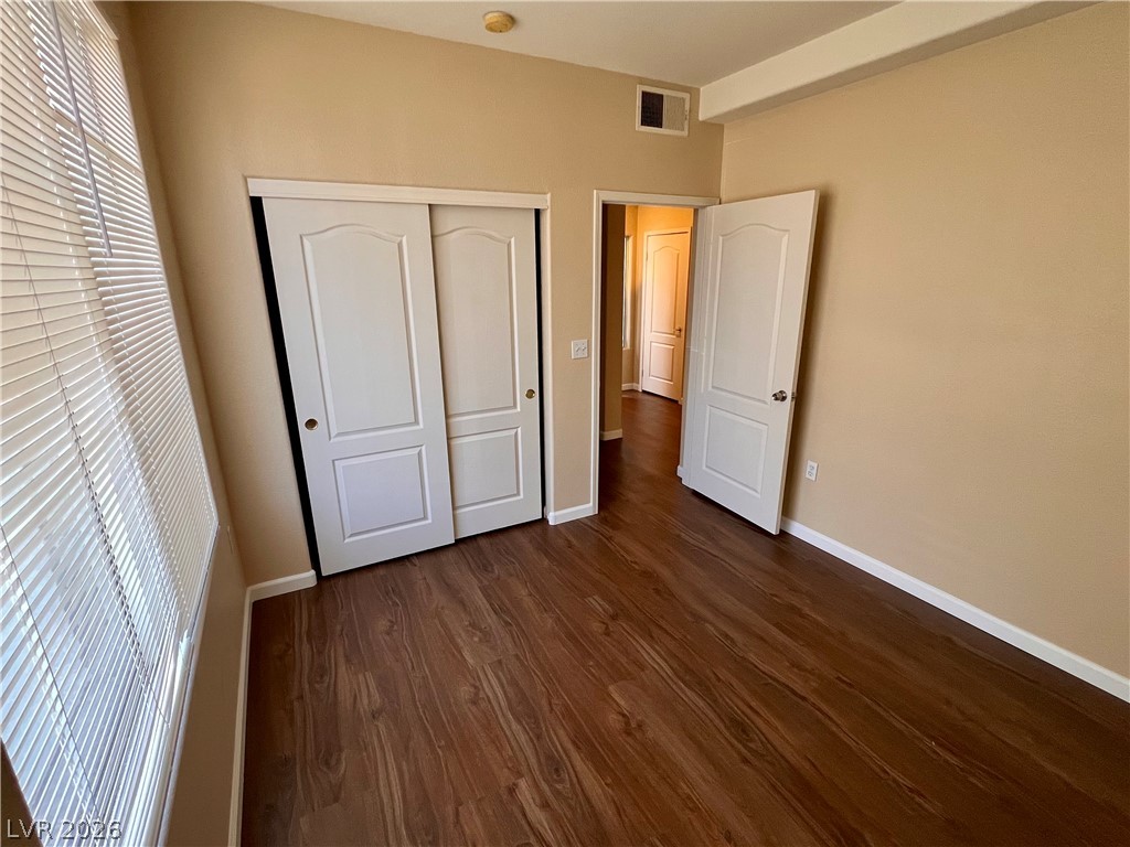 2325 Windmill Parkway 1813 Property Photo 18