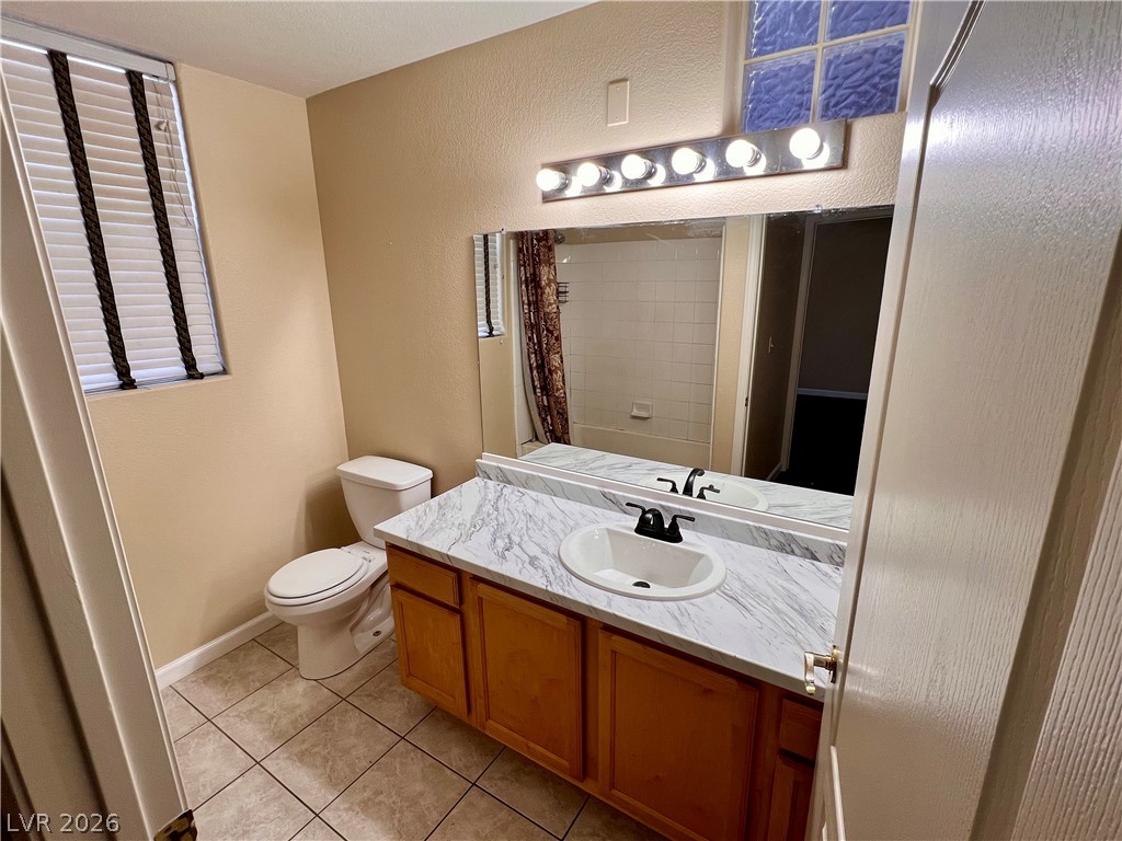 2325 Windmill Parkway 1813 Property Photo 20