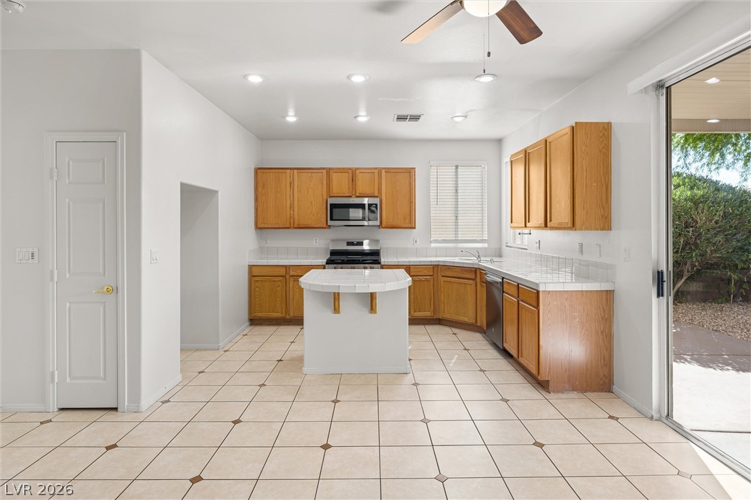 10929 Esta Ponia Court Property Photo 17