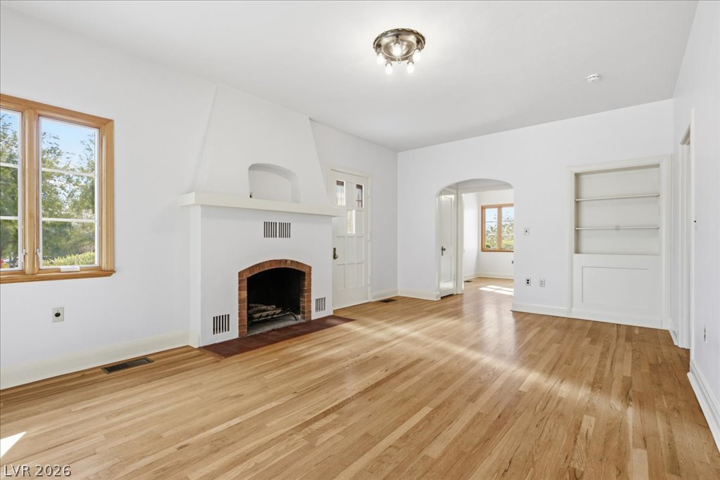 324 Nevada Way Property Photo 3