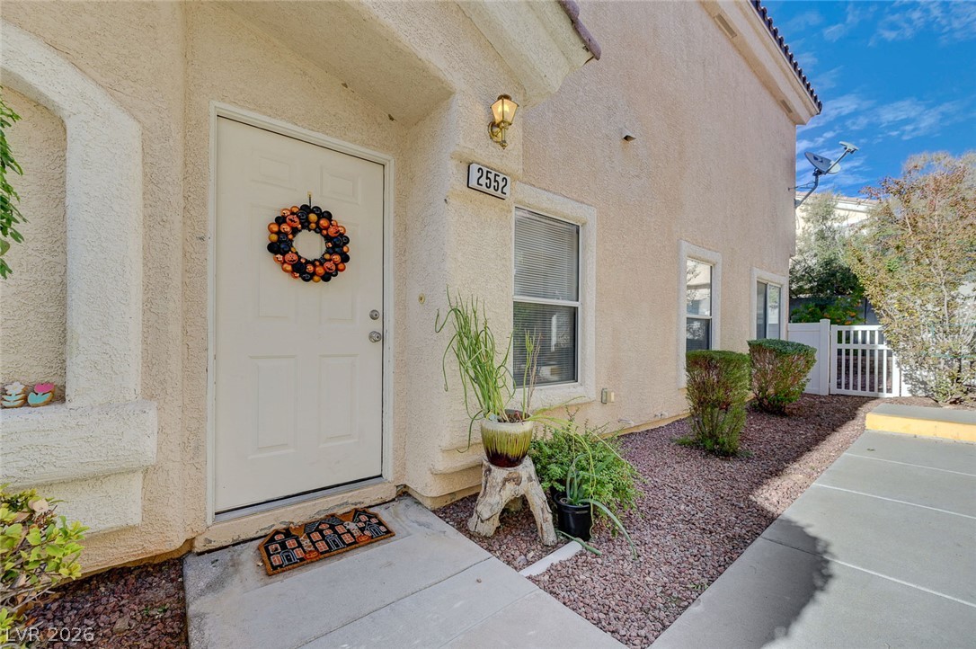 2552 Land Rush Drive Property Photo 1