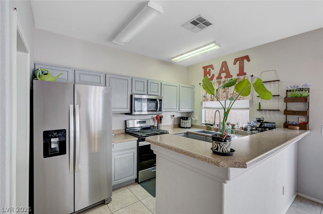 2552 Land Rush Drive Property Photo 4