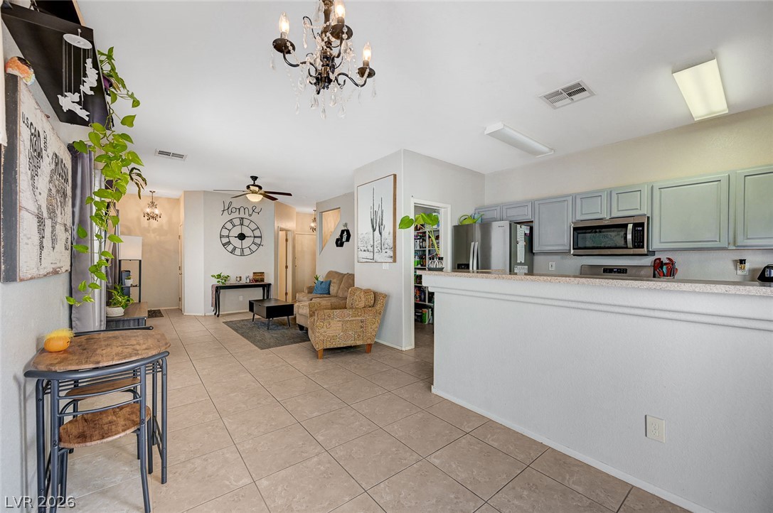 2552 Land Rush Drive Property Photo 18