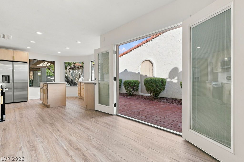 2309 Calle De Nuevo Property Photo 1