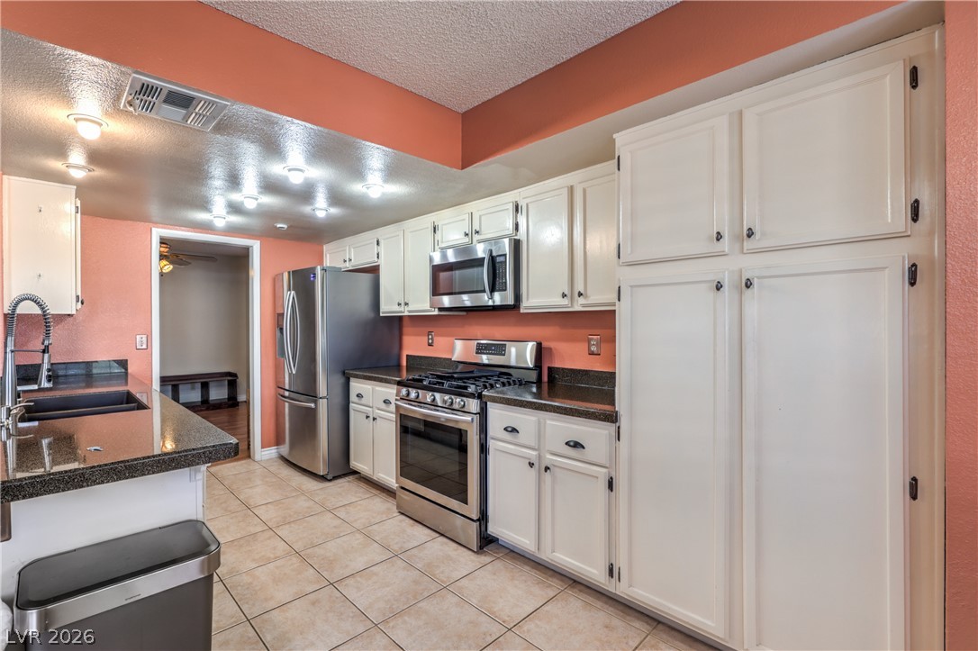 6140 Warm River Road Property Photo 11