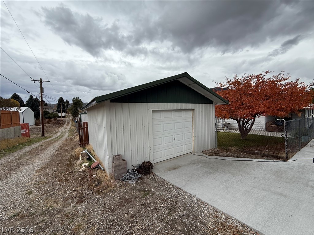 890 Park Avenue Property Photo 11