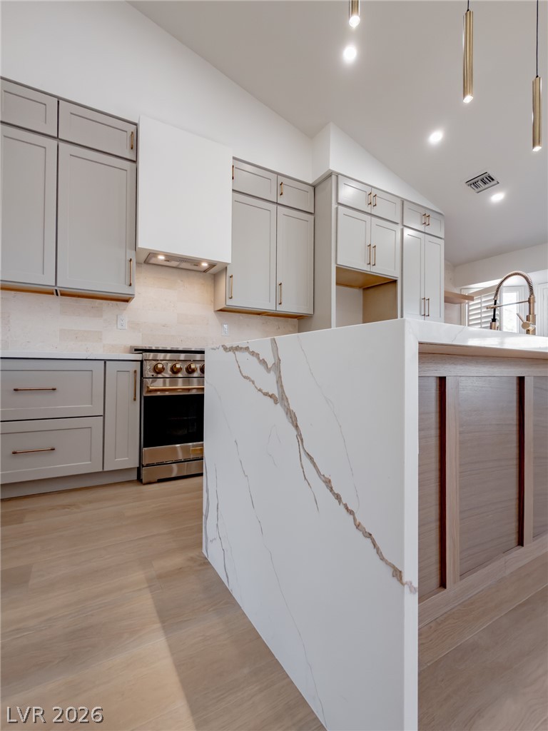 9208 Cactus Wood Drive Property Photo 14