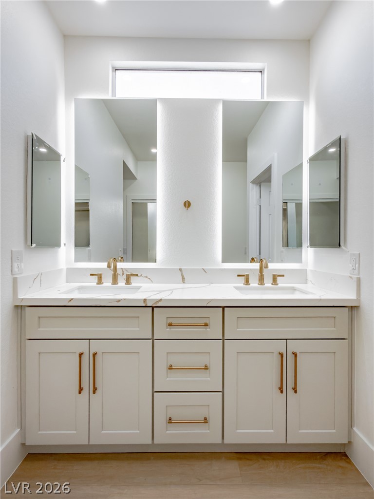 9208 Cactus Wood Drive Property Photo 19