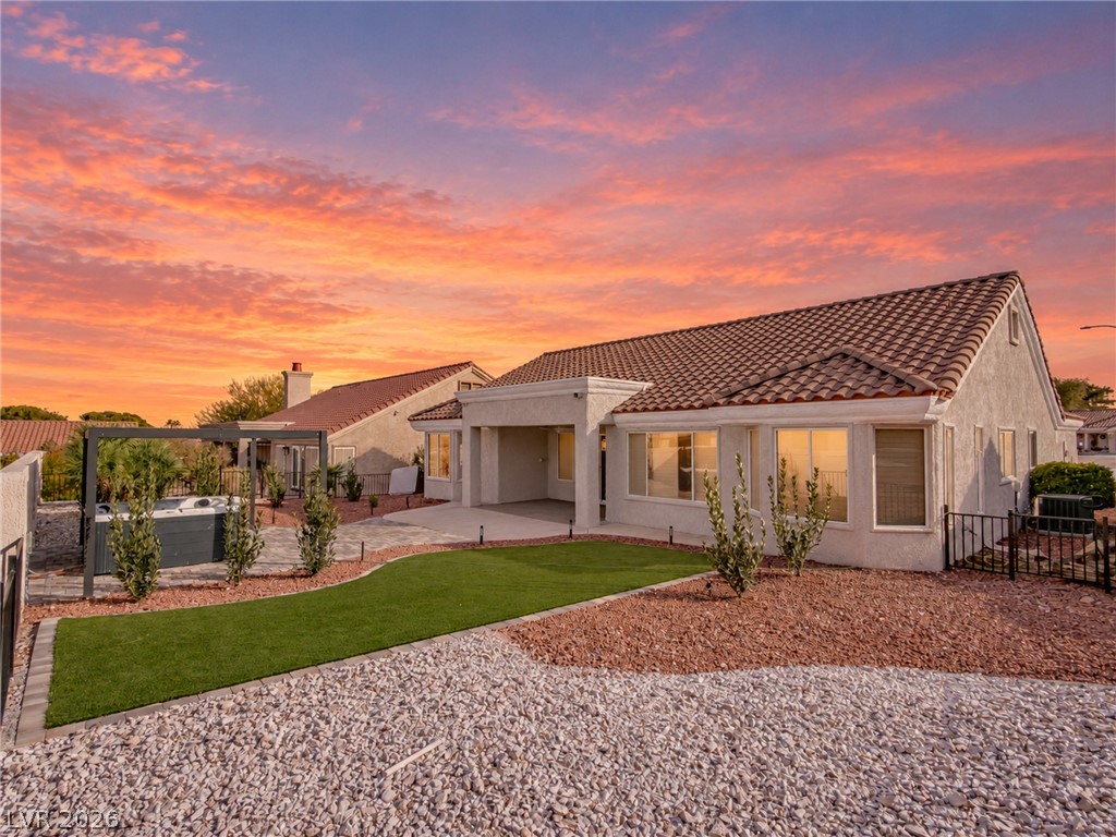 9208 Cactus Wood Drive Property Photo 25