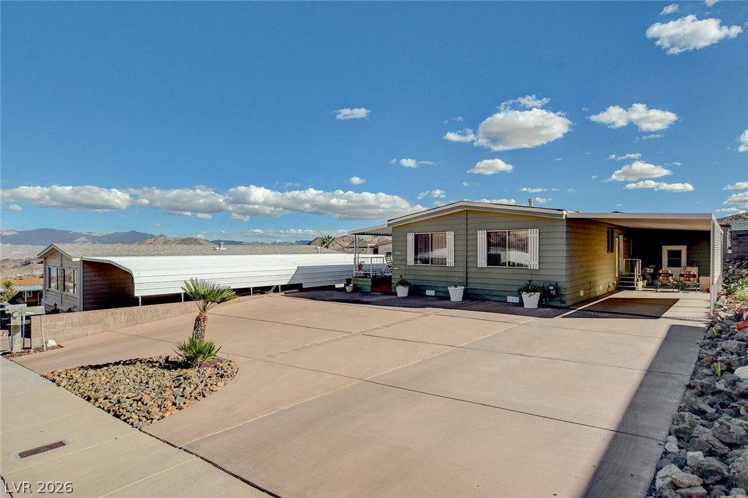637 Mount Bona Way Property Photo 4