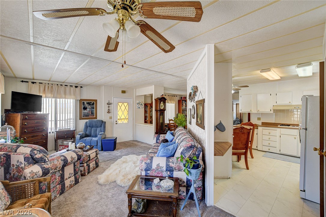637 Mount Bona Way Property Photo 16