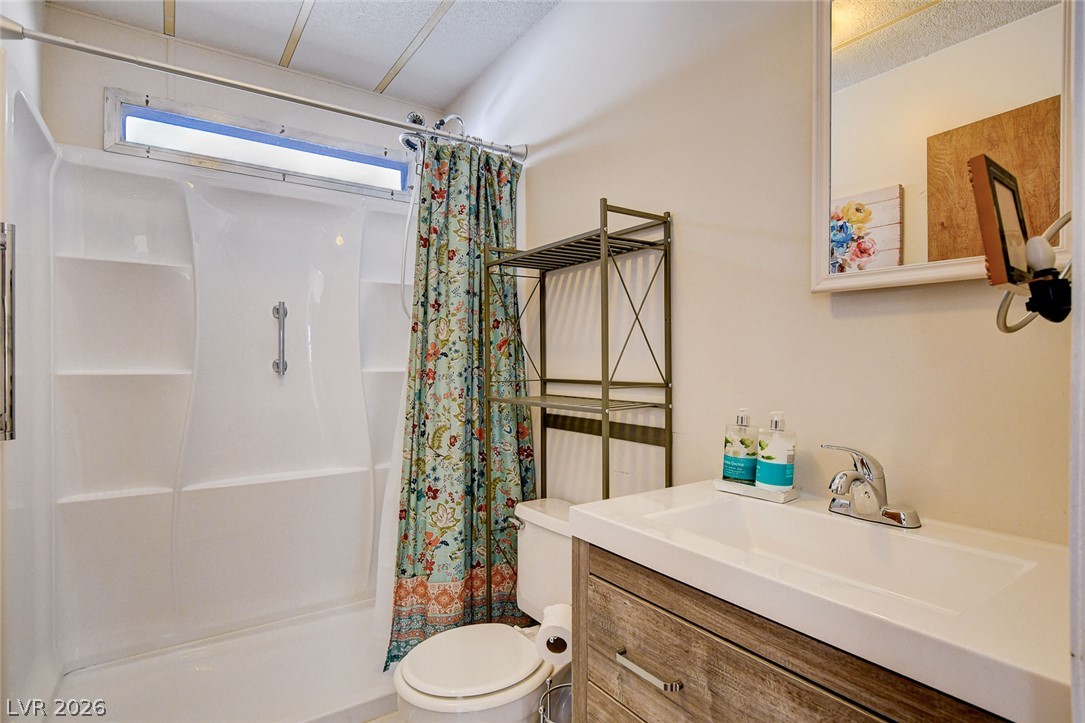637 Mount Bona Way Property Photo 37