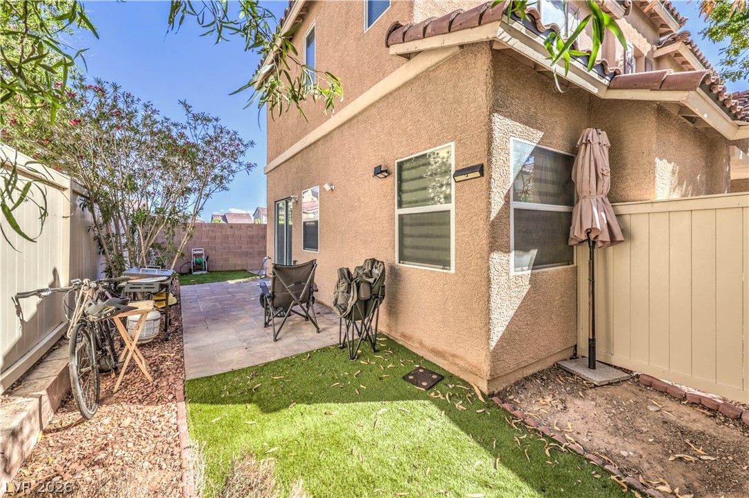 8288 Amphora Street Property Photo 21