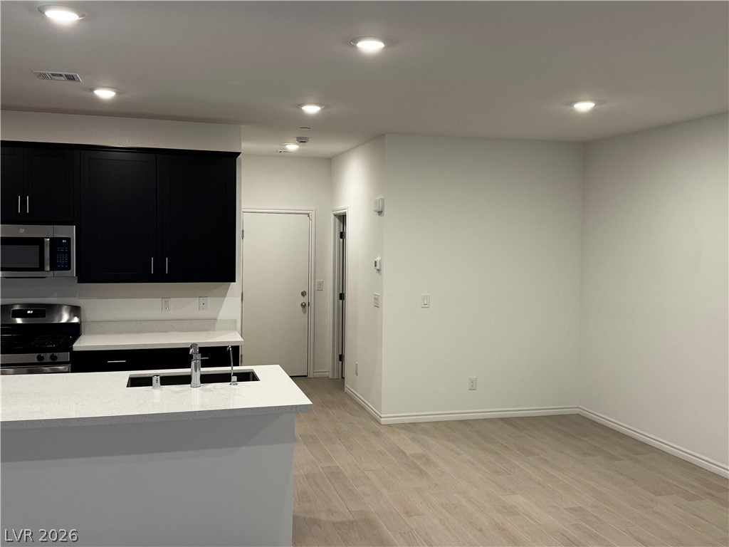 1529 Eva Crossing Place Property Photo 5