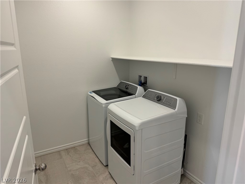 1529 Eva Crossing Place Property Photo 11