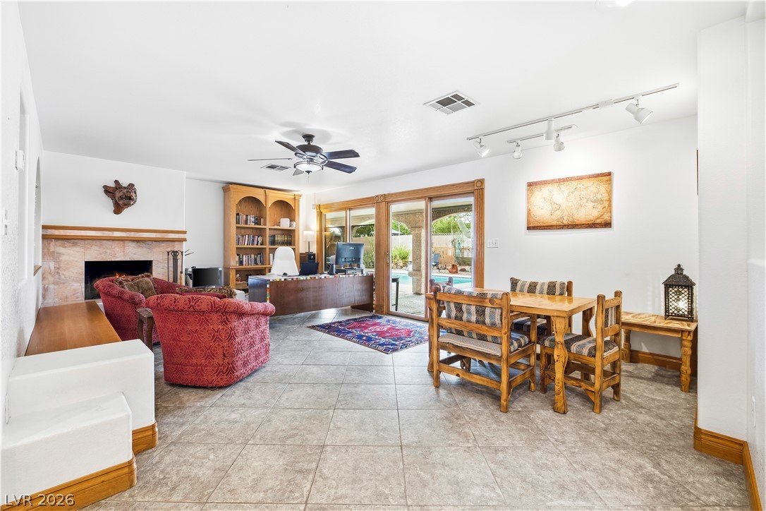 1823 Valley Drive Property Photo 10