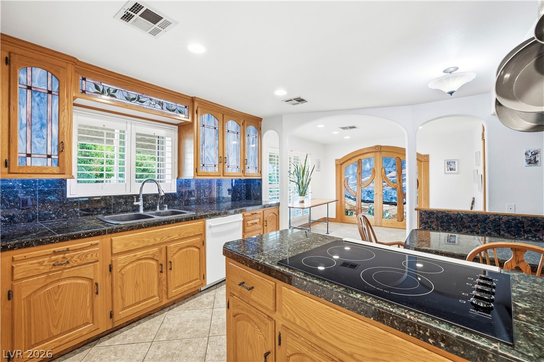 1823 Valley Drive Property Photo 17