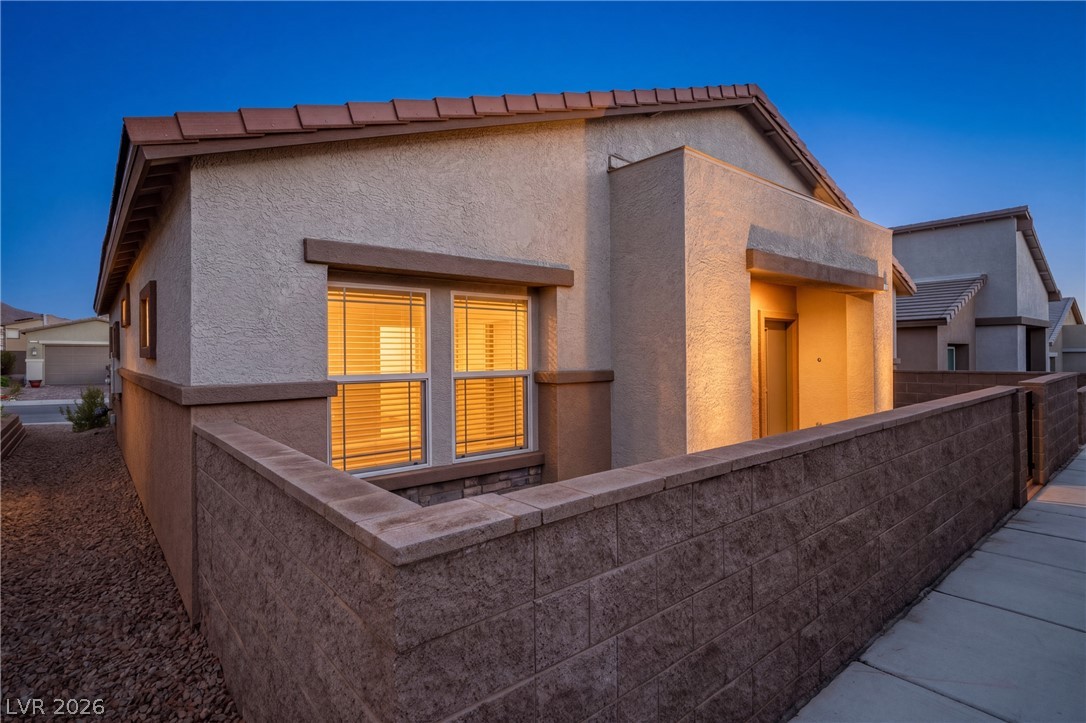 296 Aravalli Crest Street Property Photo 7