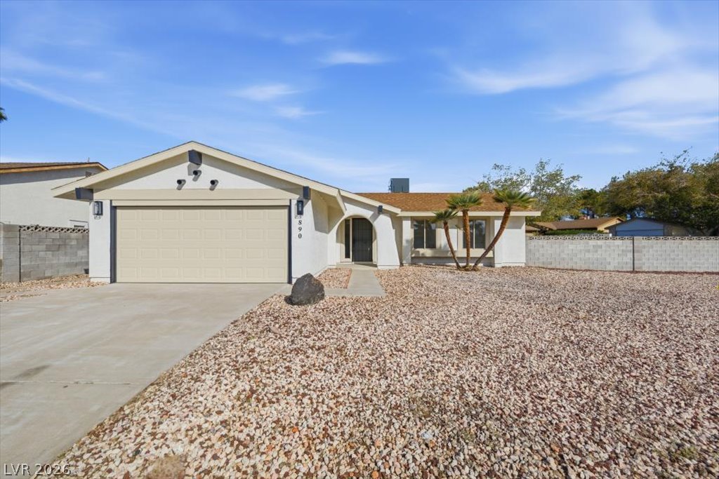 890 El Camino Way Property Photo 1