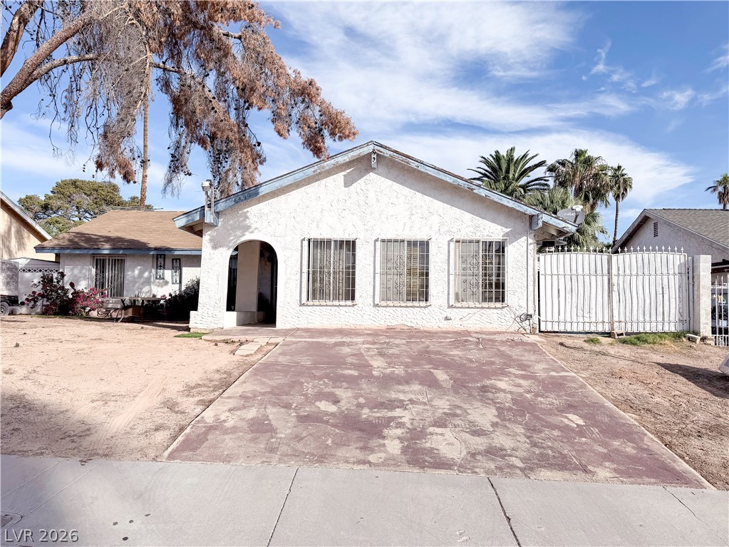 4490 Palencia Avenue Property Photo 1