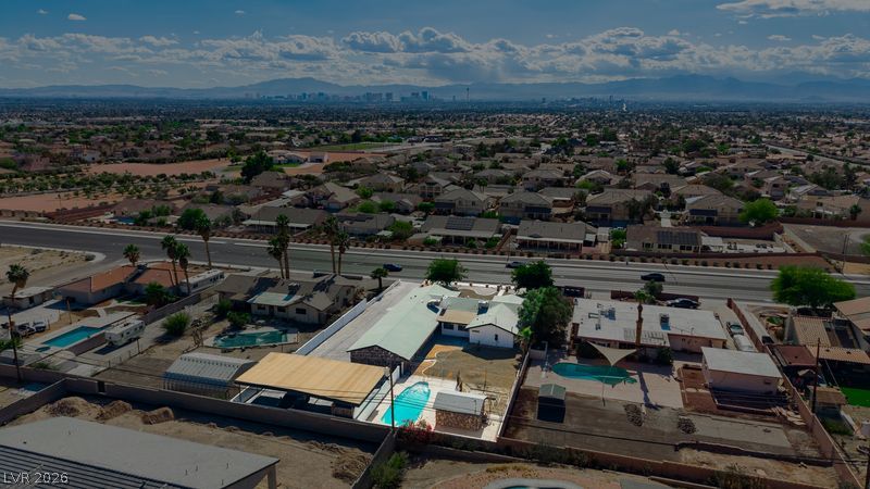 706 North Hollywood Boulevard Property Photo 1