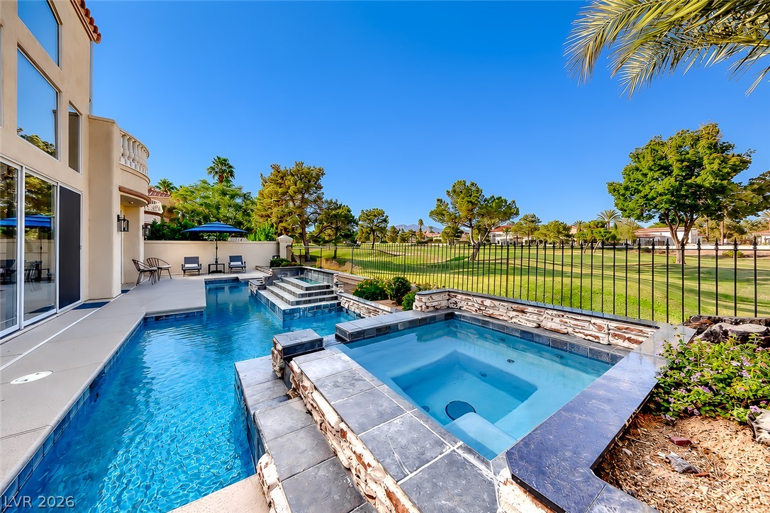 8330 Carmel Ridge Court Property Photo 1