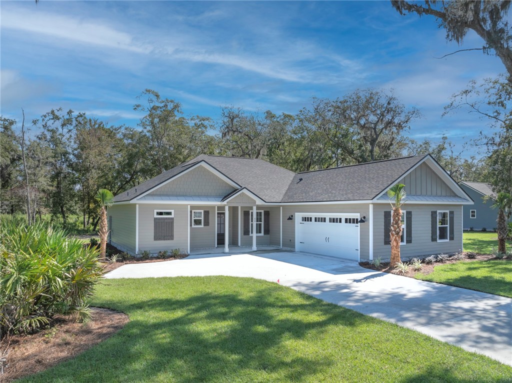86 Fairwinds Drive Property Photo 1
