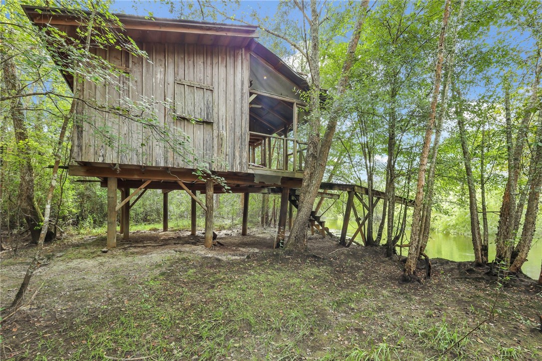 00 Lewis Landing Property Photo 2