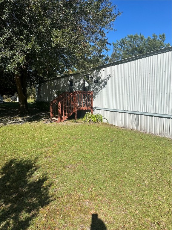 743 Sandy Loop Property Photo 3