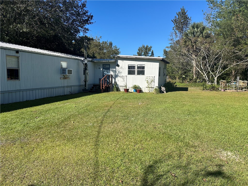 743 Sandy Loop Property Photo 5