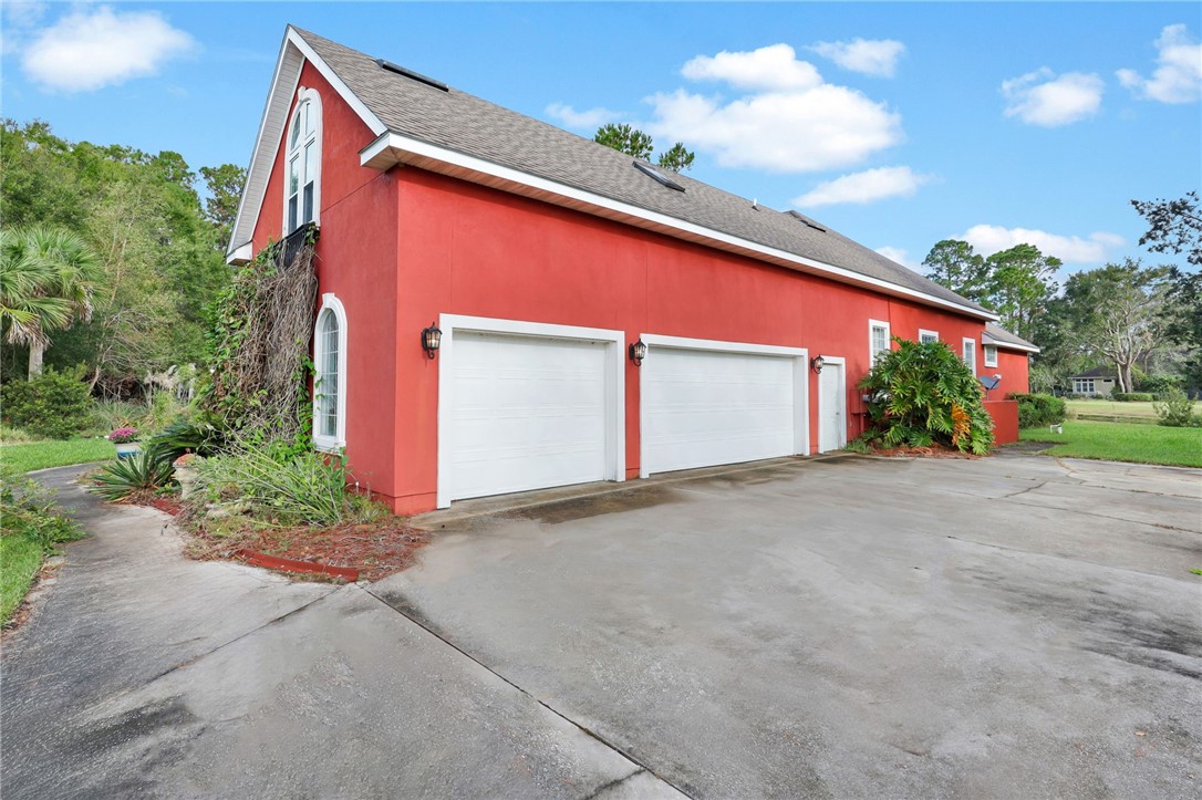 1036 Greenwillow Drive Property Photo 4