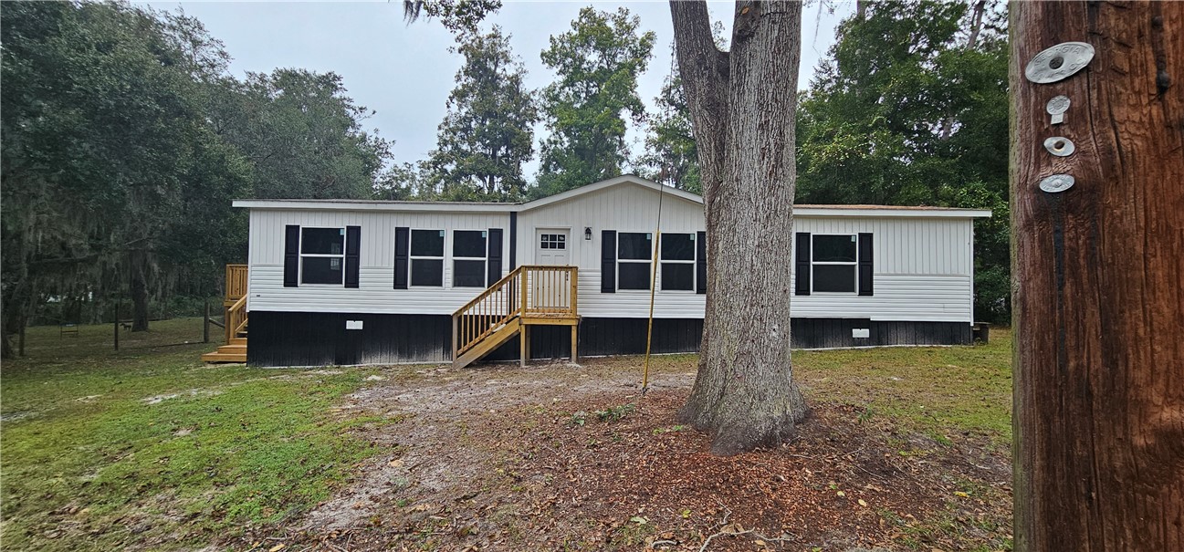 1225 Ne O'neal Drive Property Photo 1