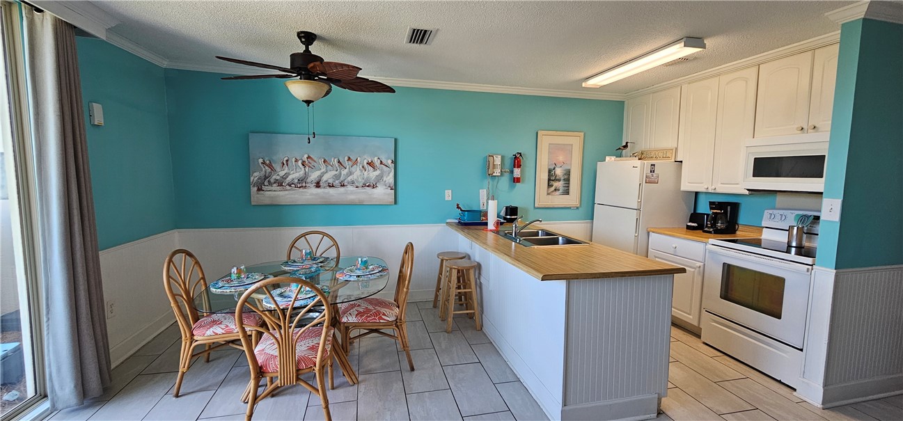 1175 N Beachview Drive 311 Property Photo 6