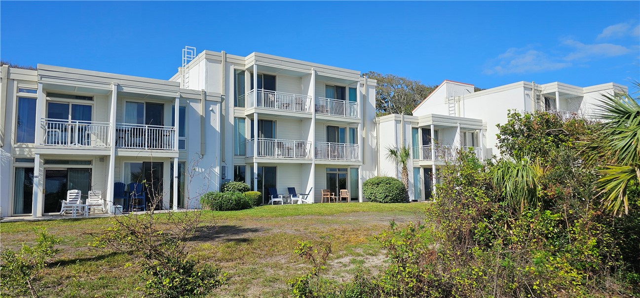 1175 N Beachview Drive 311 Property Photo 20