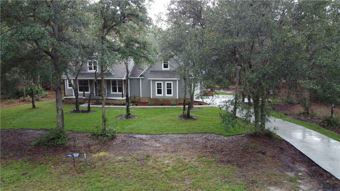 1231 Village Green Ne Property Photo 4