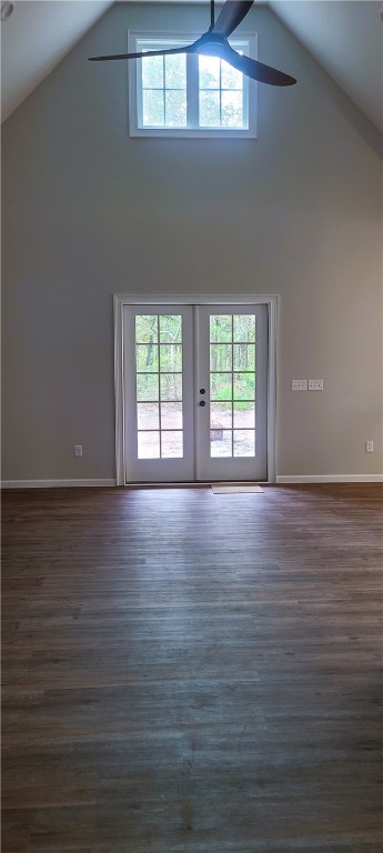1231 Village Green Ne Property Photo 11