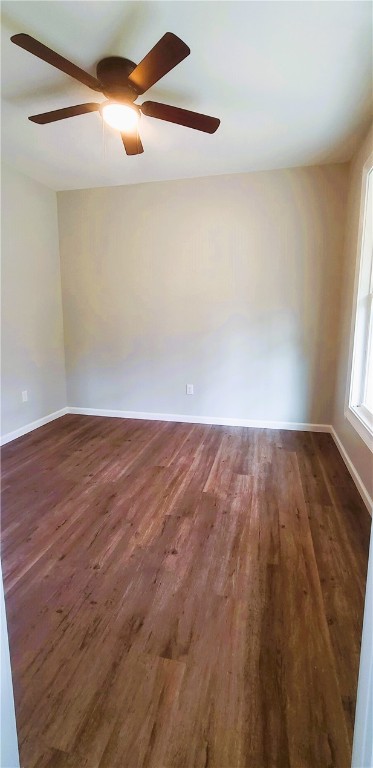 1231 Village Green Ne Property Photo 32