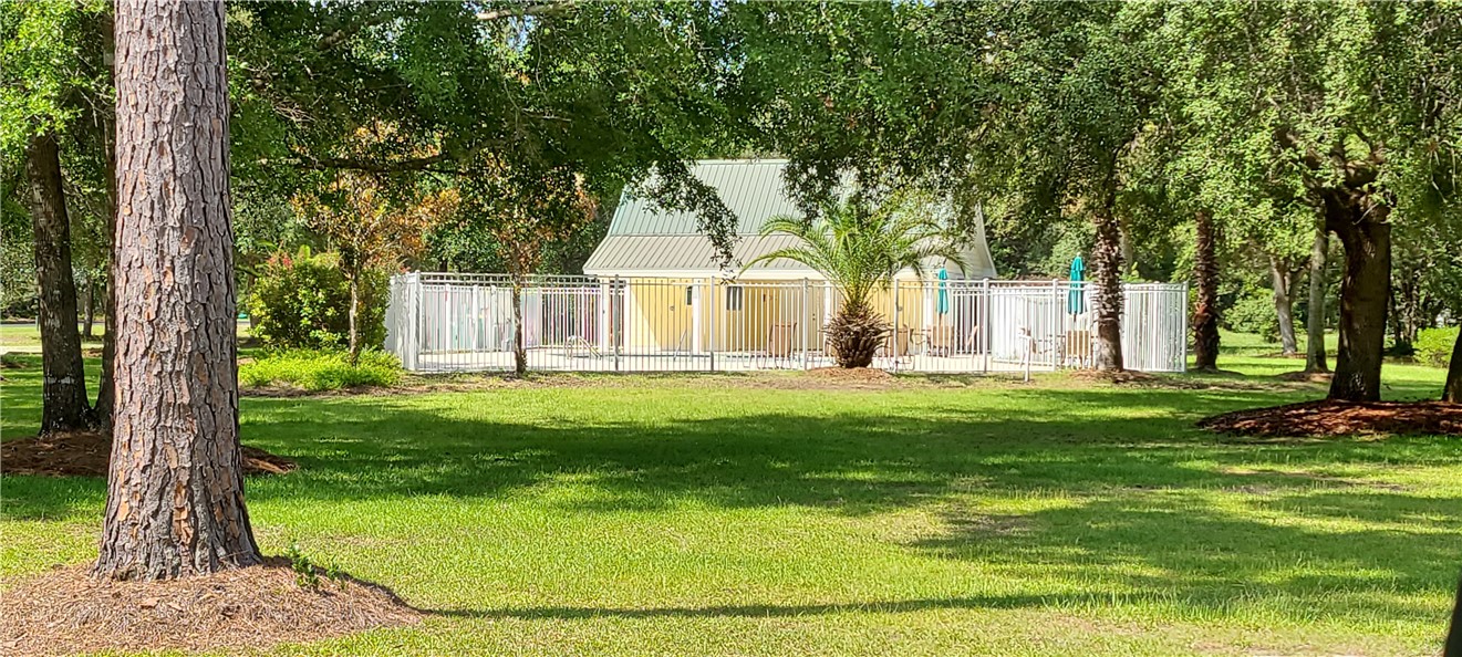 1231 Village Green Ne Property Photo 64