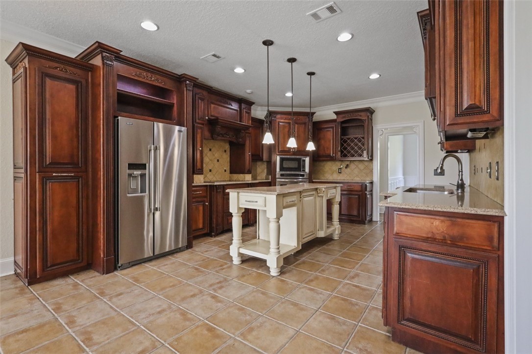 301 Whitaker Drive Property Photo 17