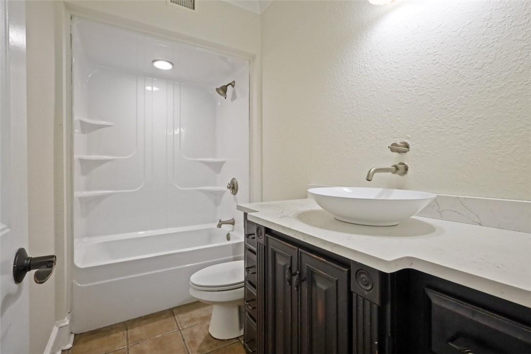 301 Whitaker Drive Property Photo 29