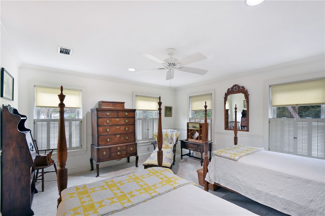 202 Hampton Point Drive Property Photo 36